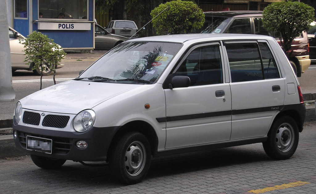 1280px-Perodua_Kancil_(first_generation,_third_facelift)_(front),_Seri_Kembangan