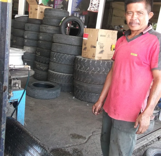 世界の車装から vol.8|コタキナバルのタイヤ屋さんはとても親切。値段は日本の１０分の一！！