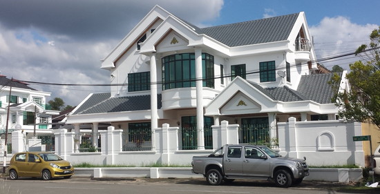 世界の車装から vol.29|自宅の車のナンバー全部同じにしてみます？