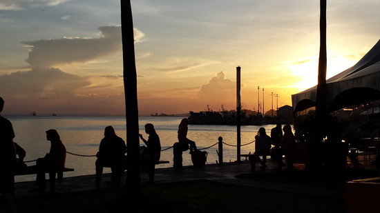 世界の車装から vol.42|サンダカン旅行３　サンダカンのラウンドアバウトは凝っている!!