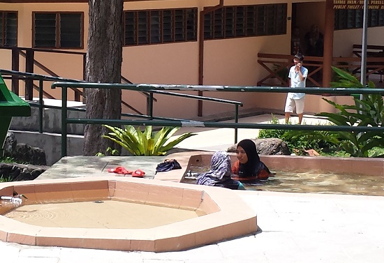 世界の車装から vol.68|うちの車でポーリン温泉まで行けるのか？